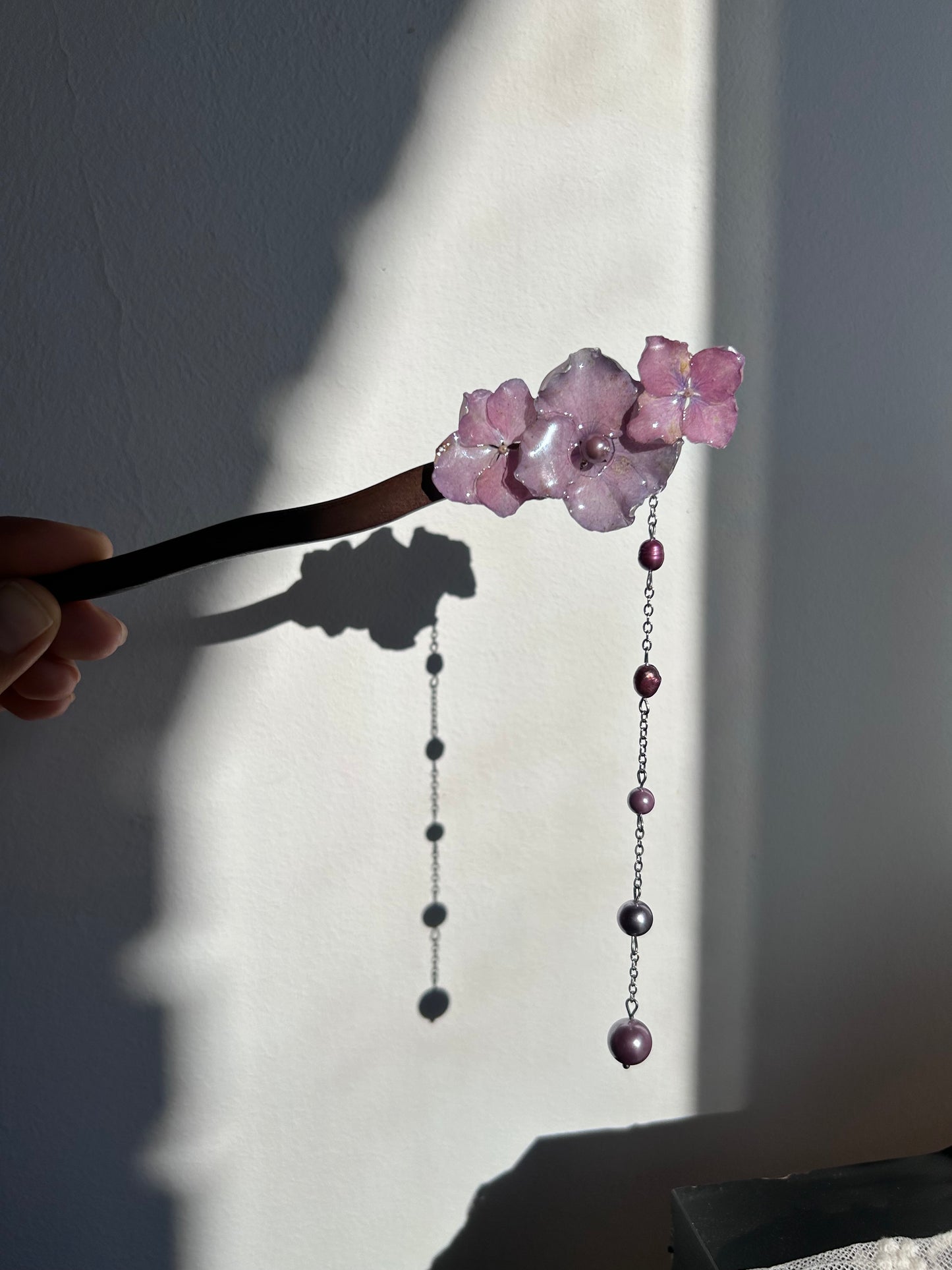Palito oriental de hortensias moradas