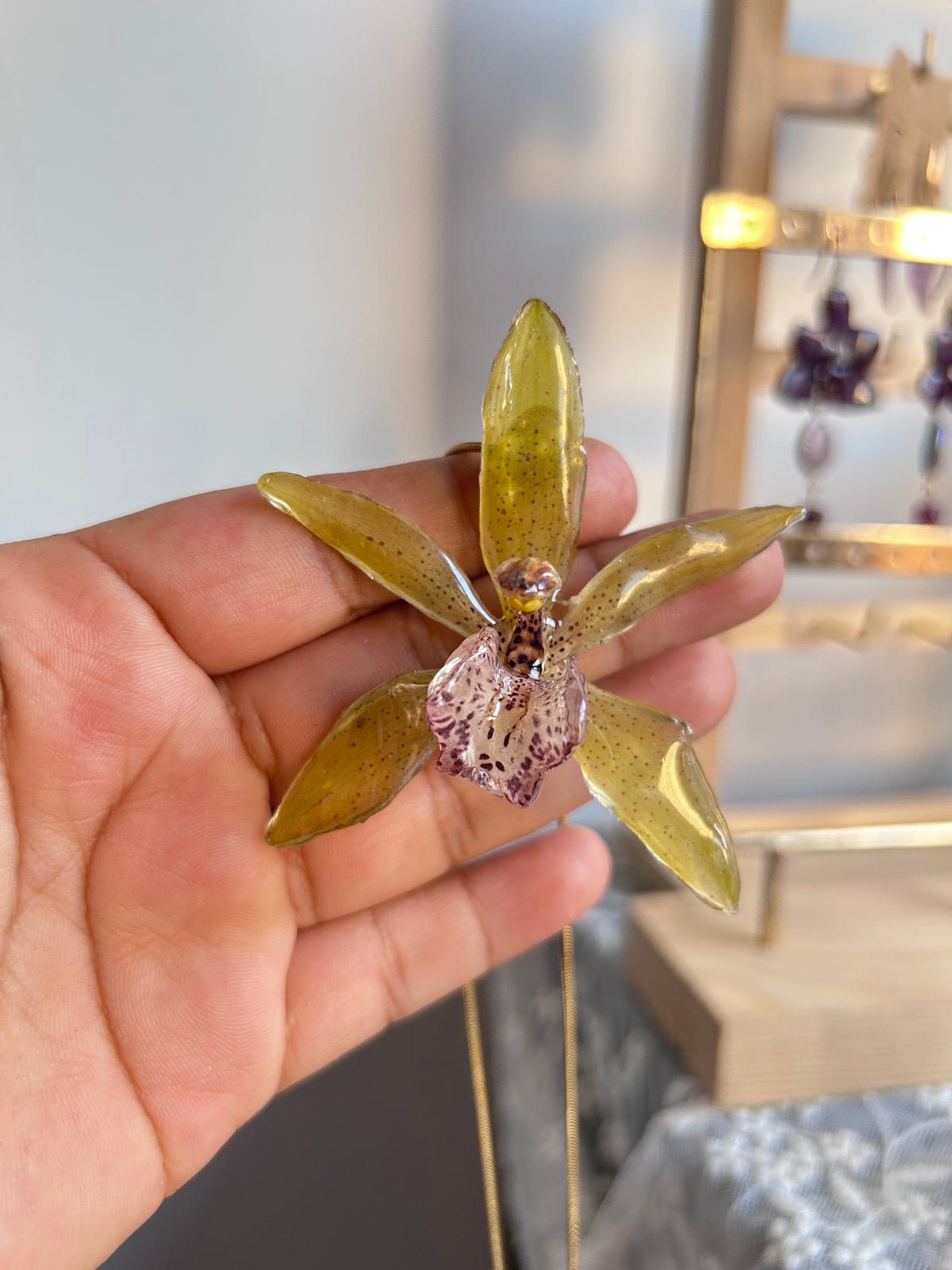Cymbidium green