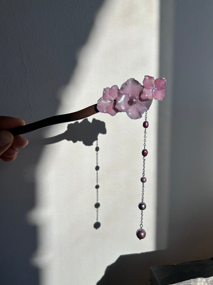 Palito oriental de hortensias moradas