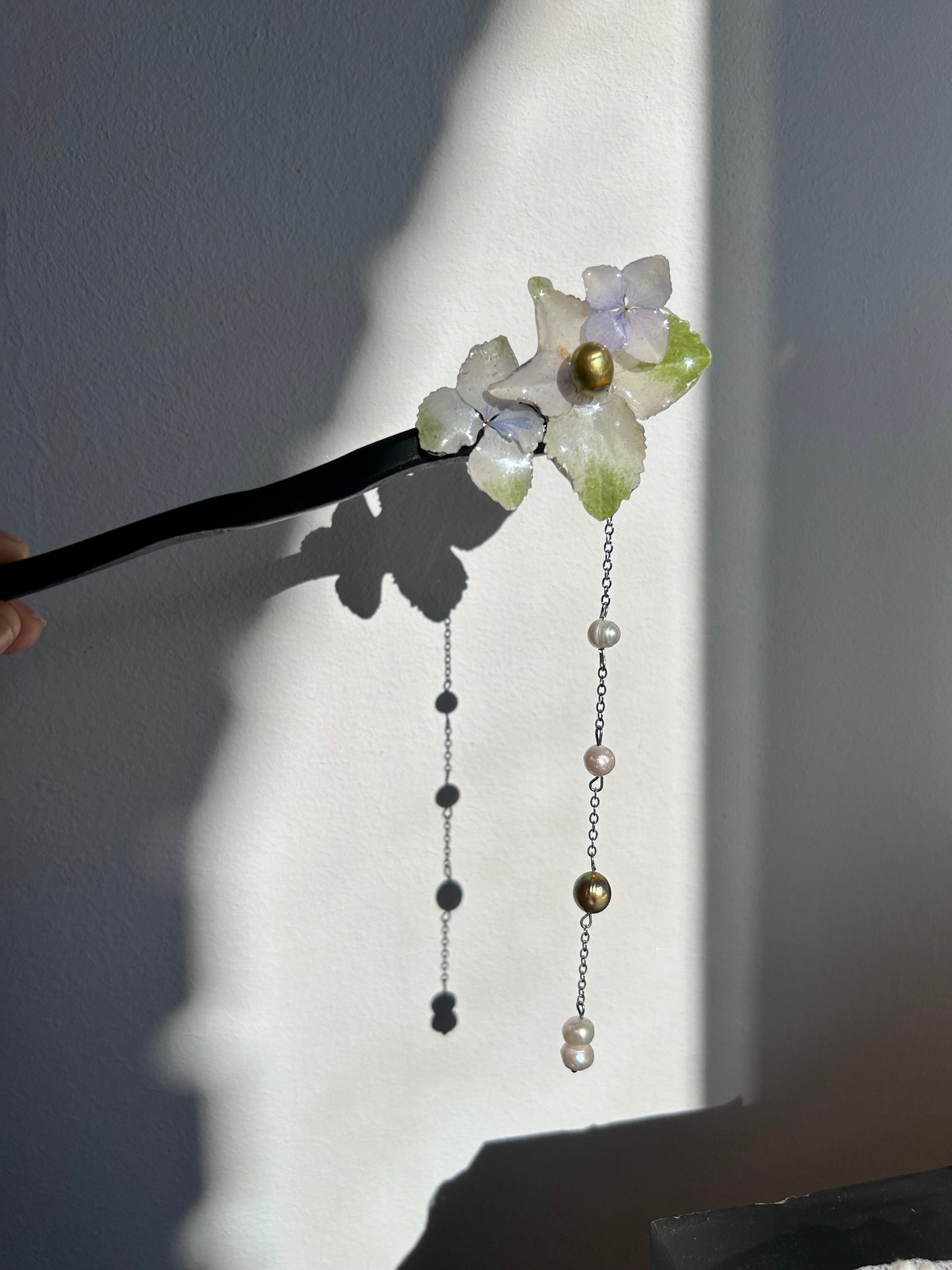 Palito oriental de hortensias verdes azuladas