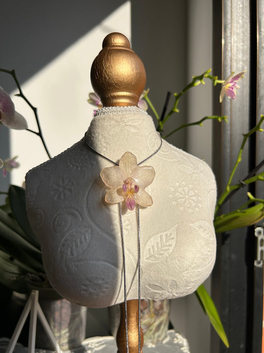 Orchid white silver