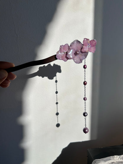 Palito oriental de hortensias moradas