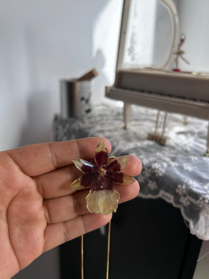 Exotic orchid mini