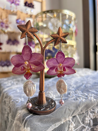 Mini fuchsia Phalaenopsis earrings